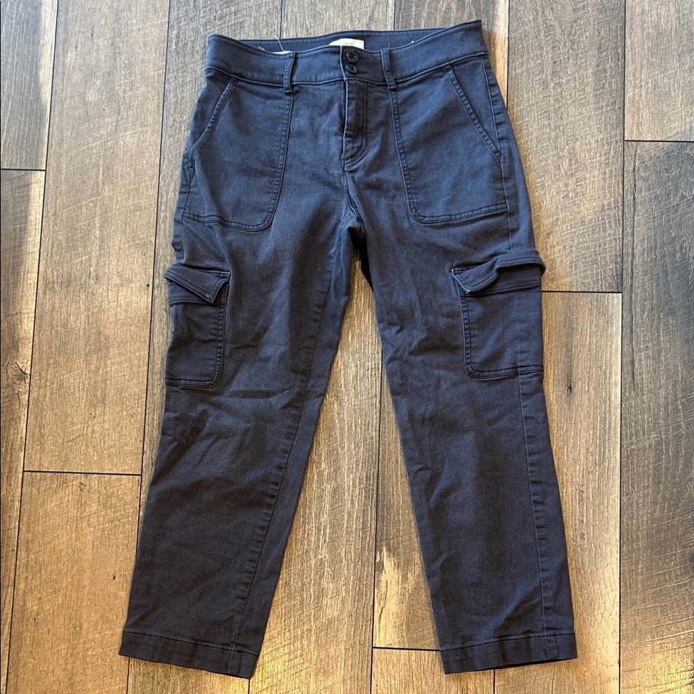 WOMANS capri cargo pants